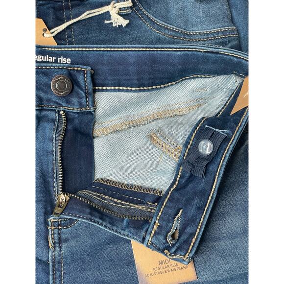 NWT Hippie Girl Regular Midi Rise Denim Shorts Super Stretch Size 14 Set Of 3 - Picture 6 of 6